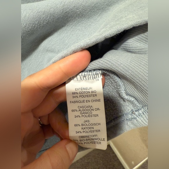 Vuori Restore Oversized Crew Neck Sweatshirt in Light Cloud , size Small - Picture 7 of 11